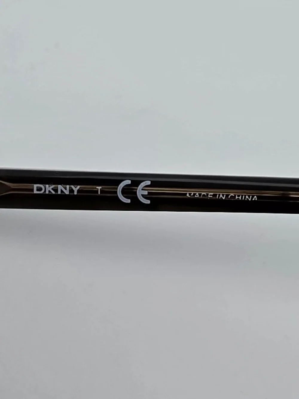 DKNY Donna Karan DY5650 1004 Black Cat Eye Eyeglasses Frame 53-16-140